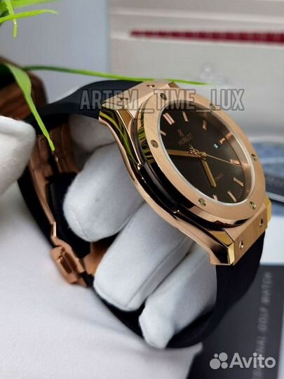 Мужские часы Hublot Classic Fusion Gold