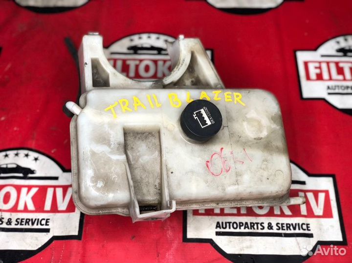 Расширительный бачок Chevrolet Trailblazer GMT360