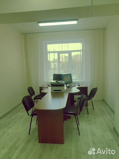 Офисная мебель (комплект б/у)