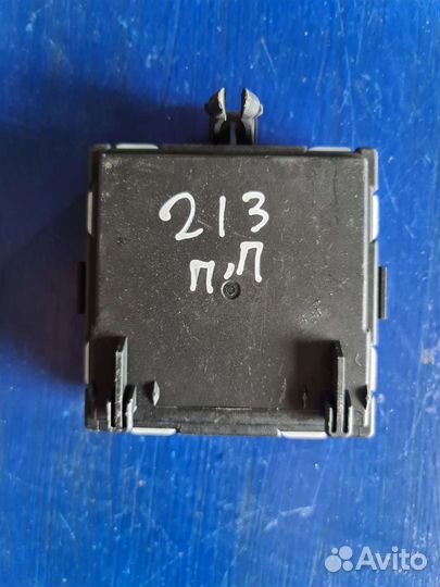 Блок управления двери Mercedes W213