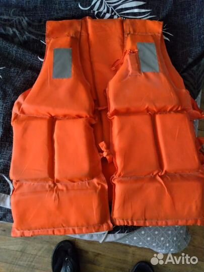 Спасательный жилет