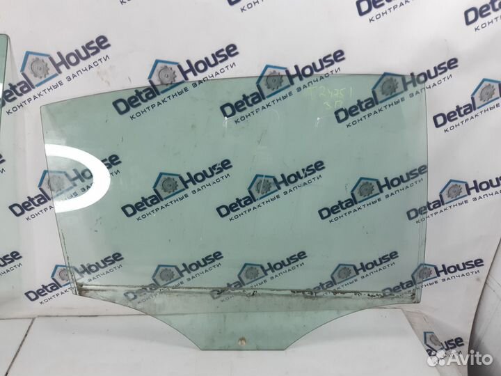 Стекло двери заднее правое Volkswagen Passat B6