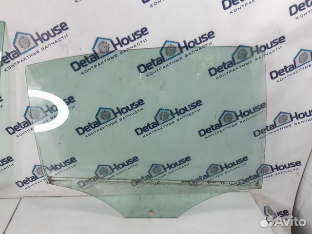 Стекло двери заднее правое Volkswagen Passat B6