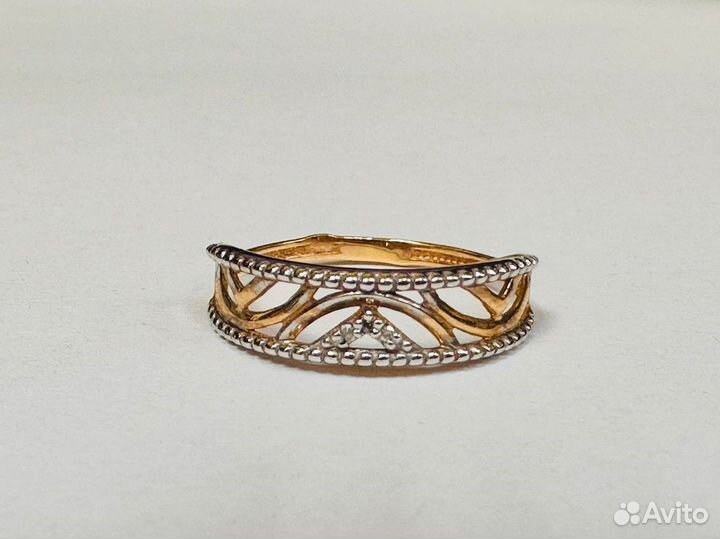 Кольцо золотое с бриллиантами 1,33 гр 17 р-р (D8)