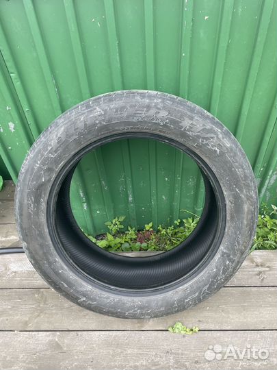 Bridgestone Dueler H/P Sport 225/55 R18 и 225/55 R18 98V