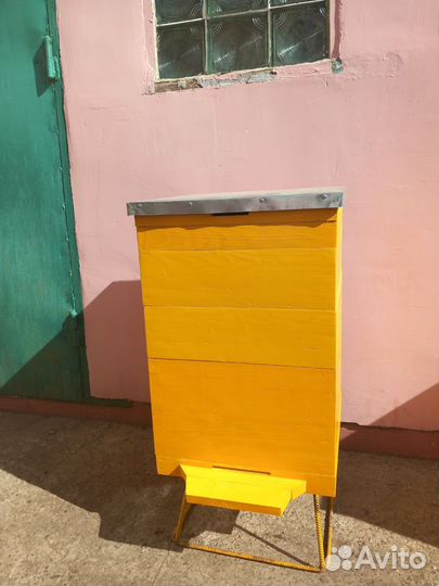 Ульи,рамки,инвентарь для пчел