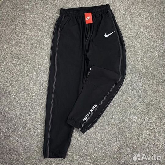 Спортивные штаны nike