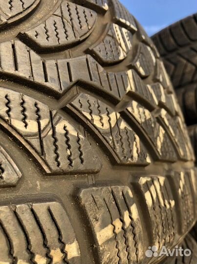 Bridgestone Blizzak LM-32 225/50 R17