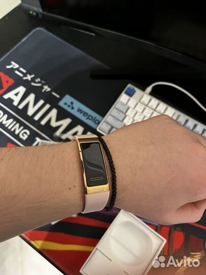 Часы Huawei band 4 pro