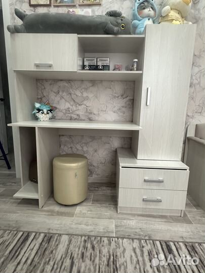 Компьютерный стол