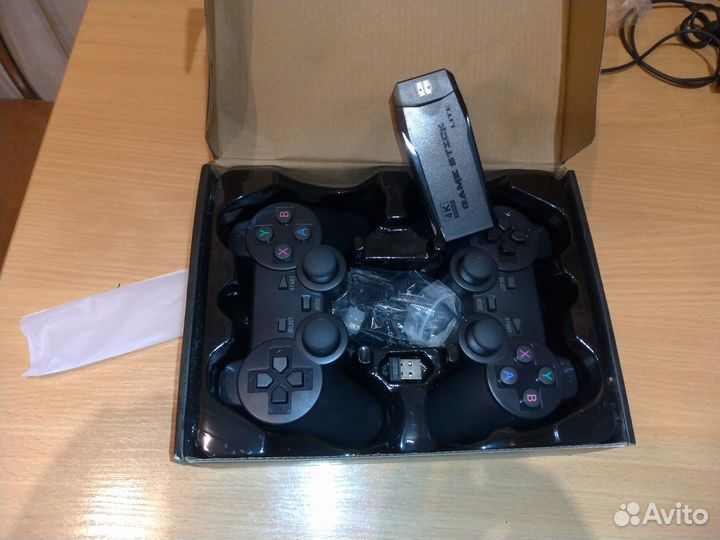 Игровая приставка для телевизора 10000 игр. 64Гб