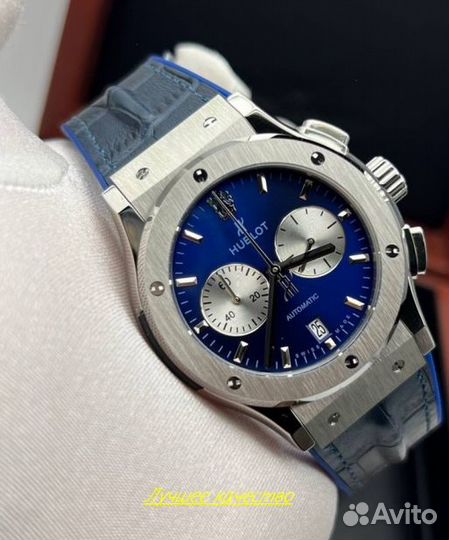 Часы мужские синие кварцевые Hublot