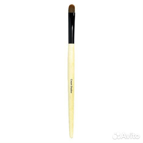 Зеркало, маски для сна и Кисти