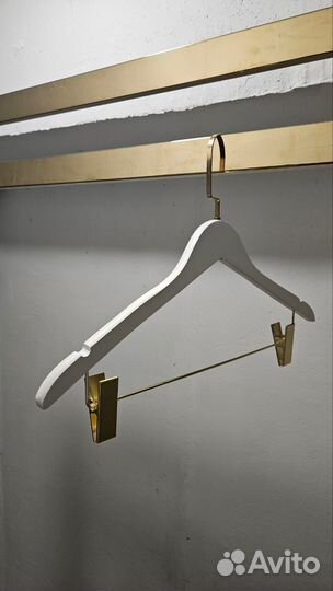 Вешалки плечики деревянные белые