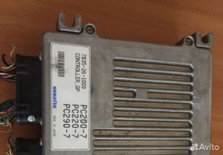 Контроллер Komatsu 7835-26-1009 на экскаватор