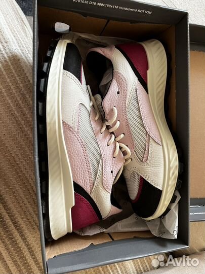 Кроссовки ecco