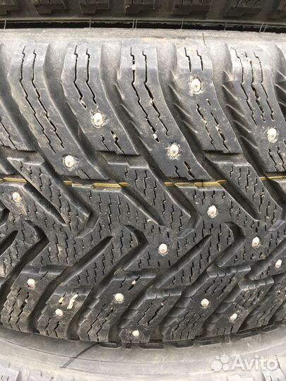 Nokian Tyres Hakkapeliitta 8 225/50 R18 99T