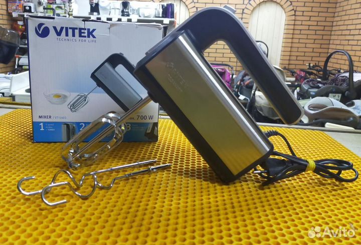Ручной миксер vitek