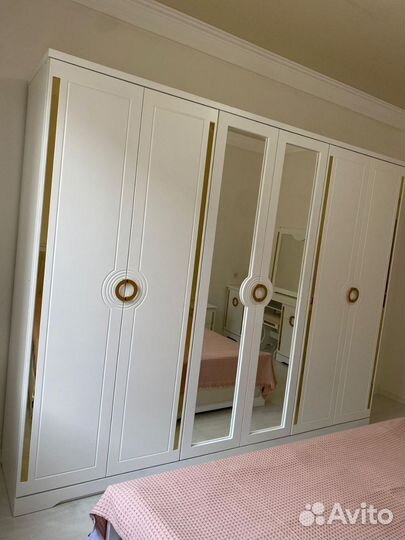 Спальный гарнитур Мая