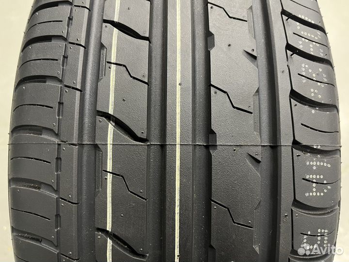 Royal Black Royal Performance 225/50 R17 98W