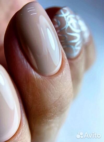 Наращивание ногтей/коррекция/педикюр