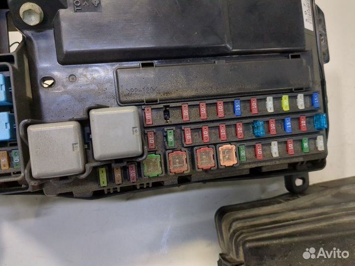 Блок предохранителей Lexus LS460, 2009