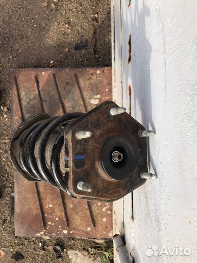 Стойка передняя правая Хонда срв 4