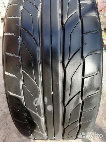 Nitto NT555 225/35 R19 19E