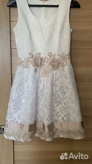 Женские платья