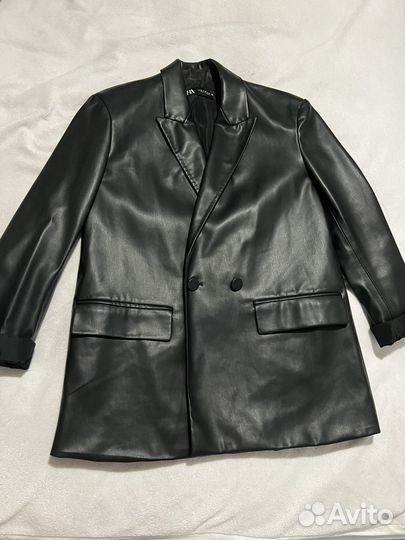 Кожаный пиджак zara