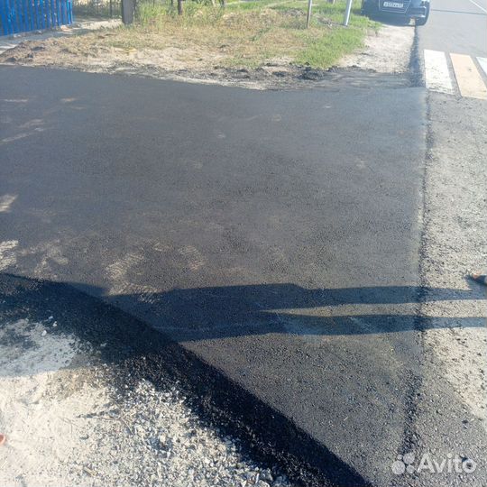 Укладка асфальта во дворе