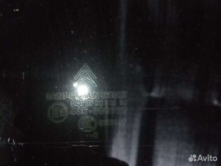 Стекло заднее левое Citroen С4
