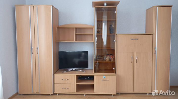 Стенка в гостиную