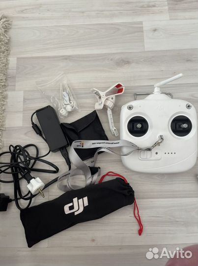 Квадрокоптер DJI Phantom 3 Standard