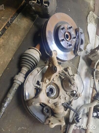 Подвеска Toyota Rav 4 XA40 2.0 3ZR-FE 146Л.С