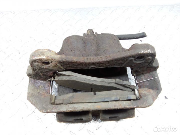 Суппорт передний правый Honda Ridgeline 1