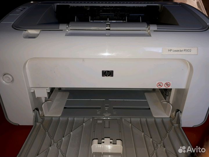 Принтер HP 1102