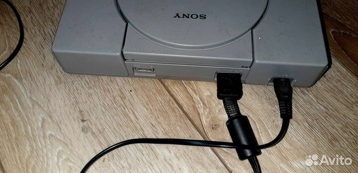Sony playstation 1 с хорошим комплектом