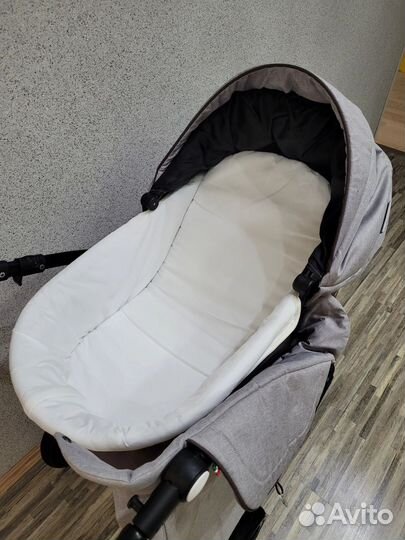 Коляска универсальная 3 в 1 Riko Basic (Bella)