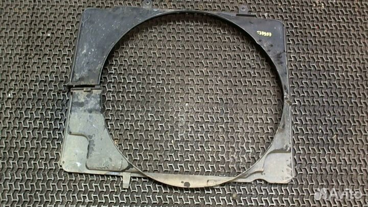 Кожух вентилятора радиатора Isuzu Trooper, 2004