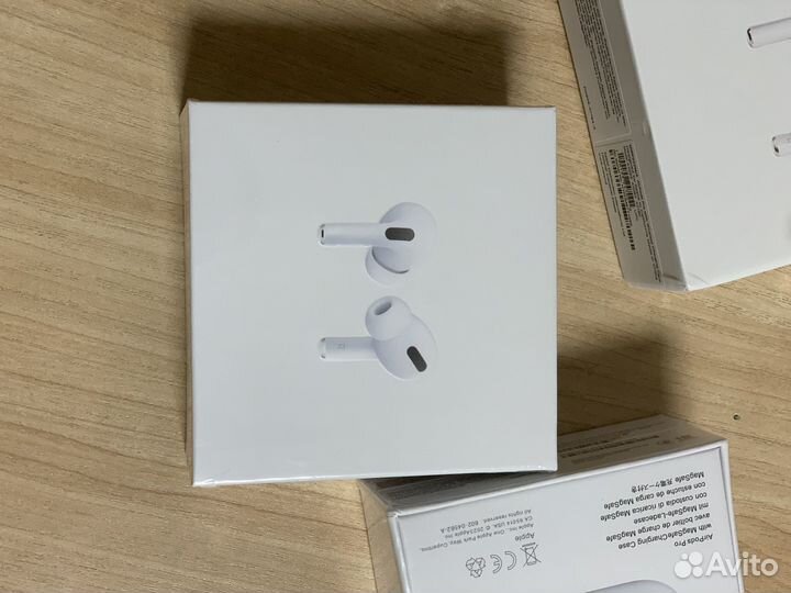 Беспроводные наушники apple airpods
