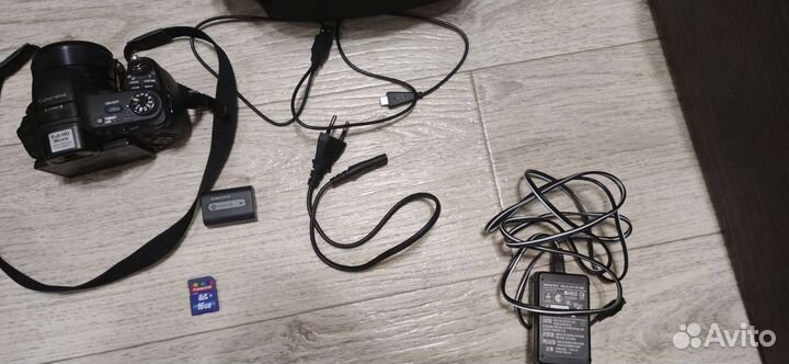 Фотоаппарат Sony GPS DSC-HX100V