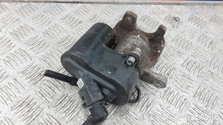 Суппорт задний правый Volkswagen Passat B6 2007