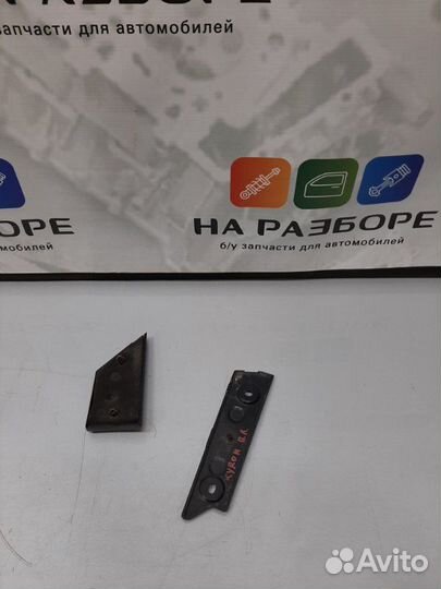 Накладка двери внутренняя передняя левая Ssangyong