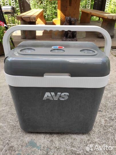 Холодильник автомобильный AVS CC-32B, 32 л
