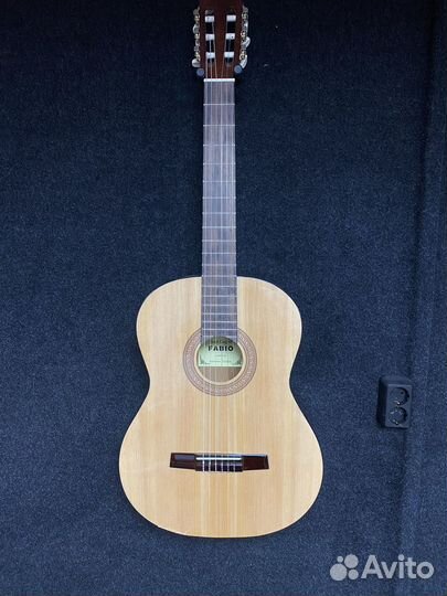 Классическая гитара fabio