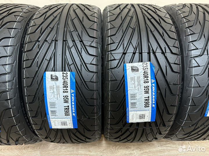 Triangle TR968 235/40 R18 98W