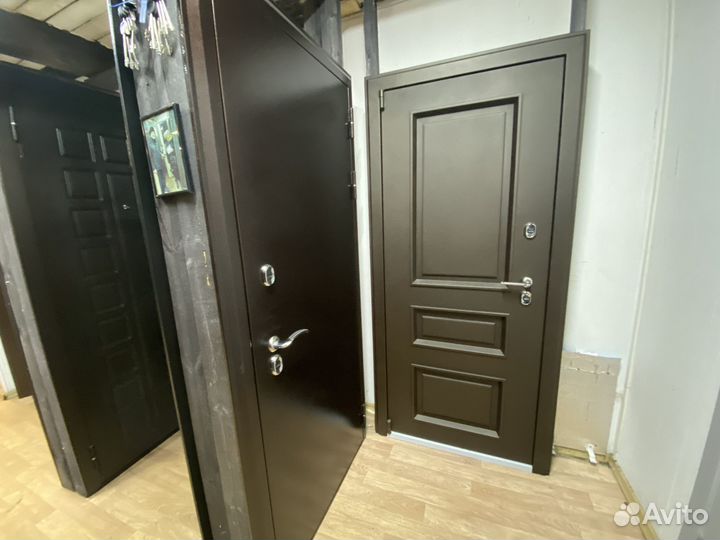 Дверь входная металлическая с терморазрывом