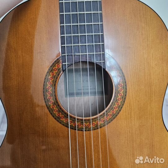 Классическая гитара yamaha c40