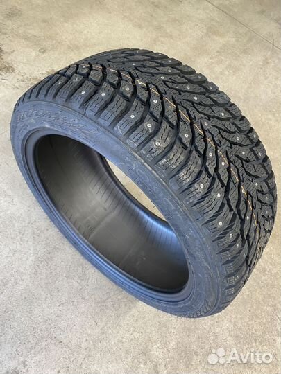 Nokian Tyres Hakkapeliitta 9 SUV 275/45 R21 110T